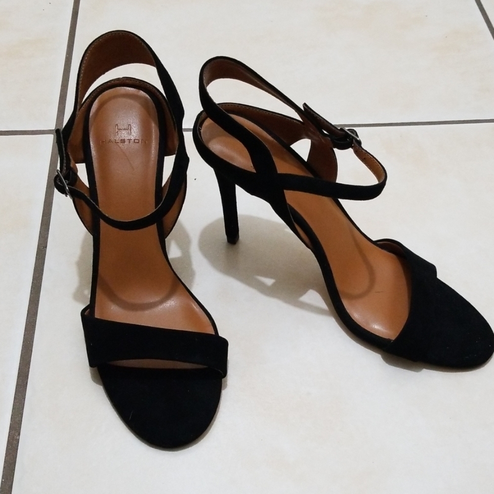 Halston black strappy shoes